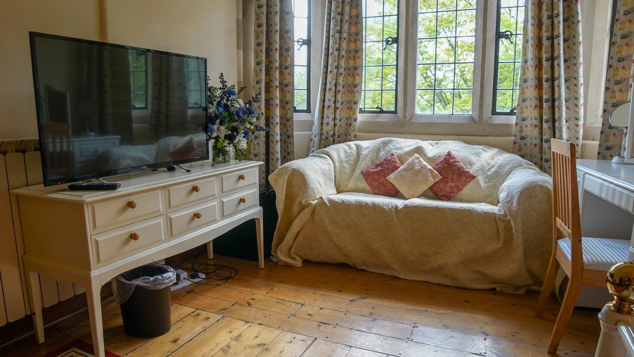 Cleeve House Bed and Breakfast Melksham Esterno foto