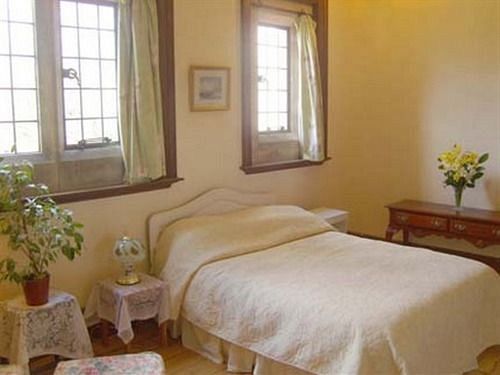 Cleeve House Bed and Breakfast Melksham Esterno foto