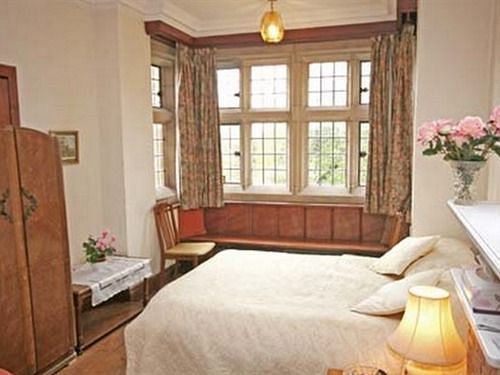Cleeve House Bed and Breakfast Melksham Esterno foto