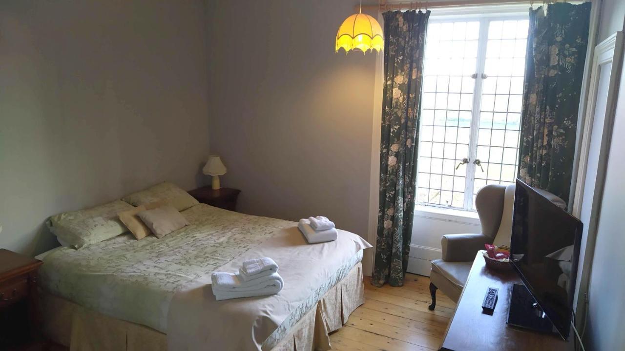 Cleeve House Bed and Breakfast Melksham Esterno foto